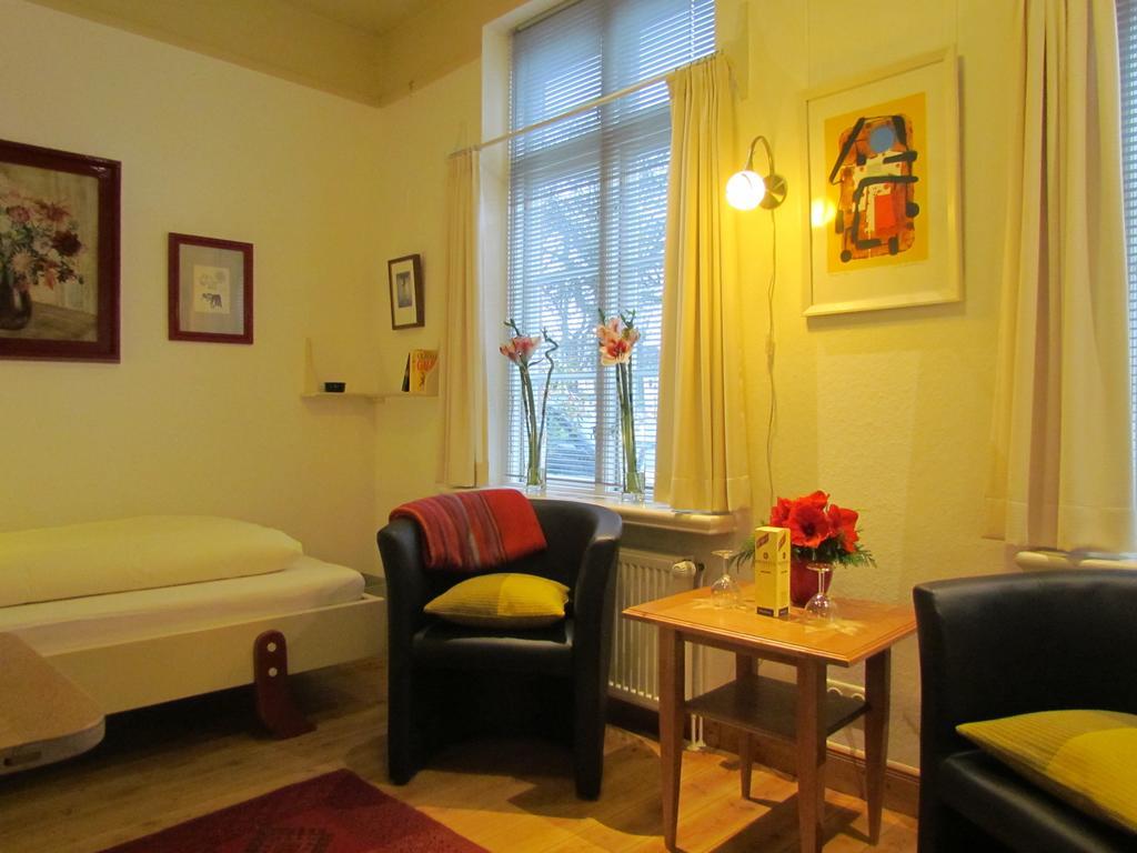 Apartments Im Froschhaus Mit Fruehstueckskuechen Фридрихщат Стая снимка